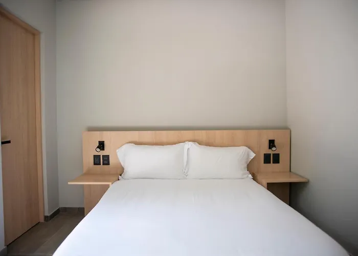 Hotel Collection O Casa Lomah 2*